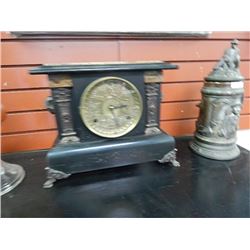 Vintage mantle clock