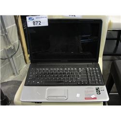 COMPAQ LAPTOP COMPUTER - NO POWER CORD, NO OPERATING SYSTEM