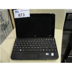COMPAQ LAPTOP COMPUTER - NO POWER CORD, NO OPERATING SYSTEM