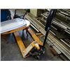 Image 1 : 5500Lb. Capacity Pallet Jack