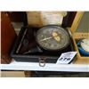 Image 1 : Herman 3 Hand Techometer