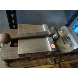Kurt Machinist Vise