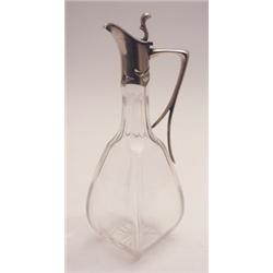 GEBR. DEYHLE, Schwäbisch Gmünd Kanne, Silber, farbloses Glas. Glaskorpus unter dem Stand mi...