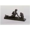 FERDINAND LIEBERMANN (1883 - 1941) Philosophischer Disput, Bronze. Auf querrechteckiger Pli...