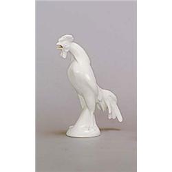 PORZELLANMANUFAKTUR MEISSEN, Meissen Hahn, Porzellan, weiß. Auf annähernd rundem, amorphem...