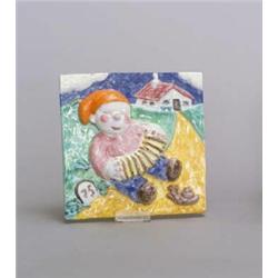 WALTER BOSSE, Kufstein / Österreich Kachel, Keramik. Rotbrauner Scherben, Bemalung in Grün,...