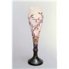 Image 1 : DAUM FRÈRES, NANCY Vase, farbloses Glas, matt geätzt. Pulvereinschmelzungen in Rosé und Gel...