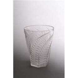RENE LALIQUE, Wingen-sur-Moder Trinkglas Hespérides, farbloses Glas. Auf der Wandung diagon...