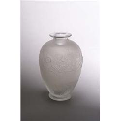 MAURIUS ERNEST SABINO, Paris Vase Léa Fleura, farbloses Glas, in Form geblasen. Wandung bis...