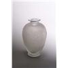 Image 1 : MAURIUS ERNEST SABINO, Paris Vase Léa Fleura, farbloses Glas, in Form geblasen. Wandung bis...