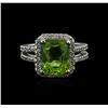 Image 1 : 14KT White Gold 4.89ct Peridot and Diamond Ring