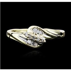 10KT Yellow Gold 0.10ctw Diamond Ring