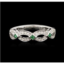 14KT White Gold 0.10ctw Emerald and Diamond Ring