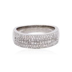 14KT White Gold 0.91ctw Diamond Ring