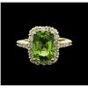 Image 1 : 14KT Yellow Gold 4.50ct Peridot and Diamond Ring