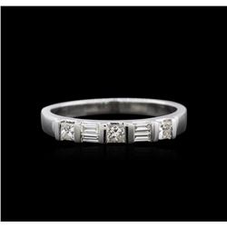 18KT White Gold 0.40ctw Diamond Ring