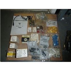 LOT OF MISC ALLEN BRADLEY PARTS