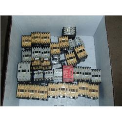 LOT OF MISC ALLEN BRADLEY CONTACTORS