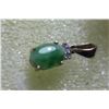 Image 2 : Natural Jade 18k Gold & Diamonds Earrings and Pendant