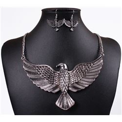 Stunning Silver Eagle Necklace Set