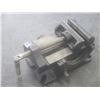 Image 2 : 11" x 5" x 5" Tilting Vise