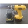 Image 1 : DeWalt 3/8" Cordless Drill / Driver #DW928