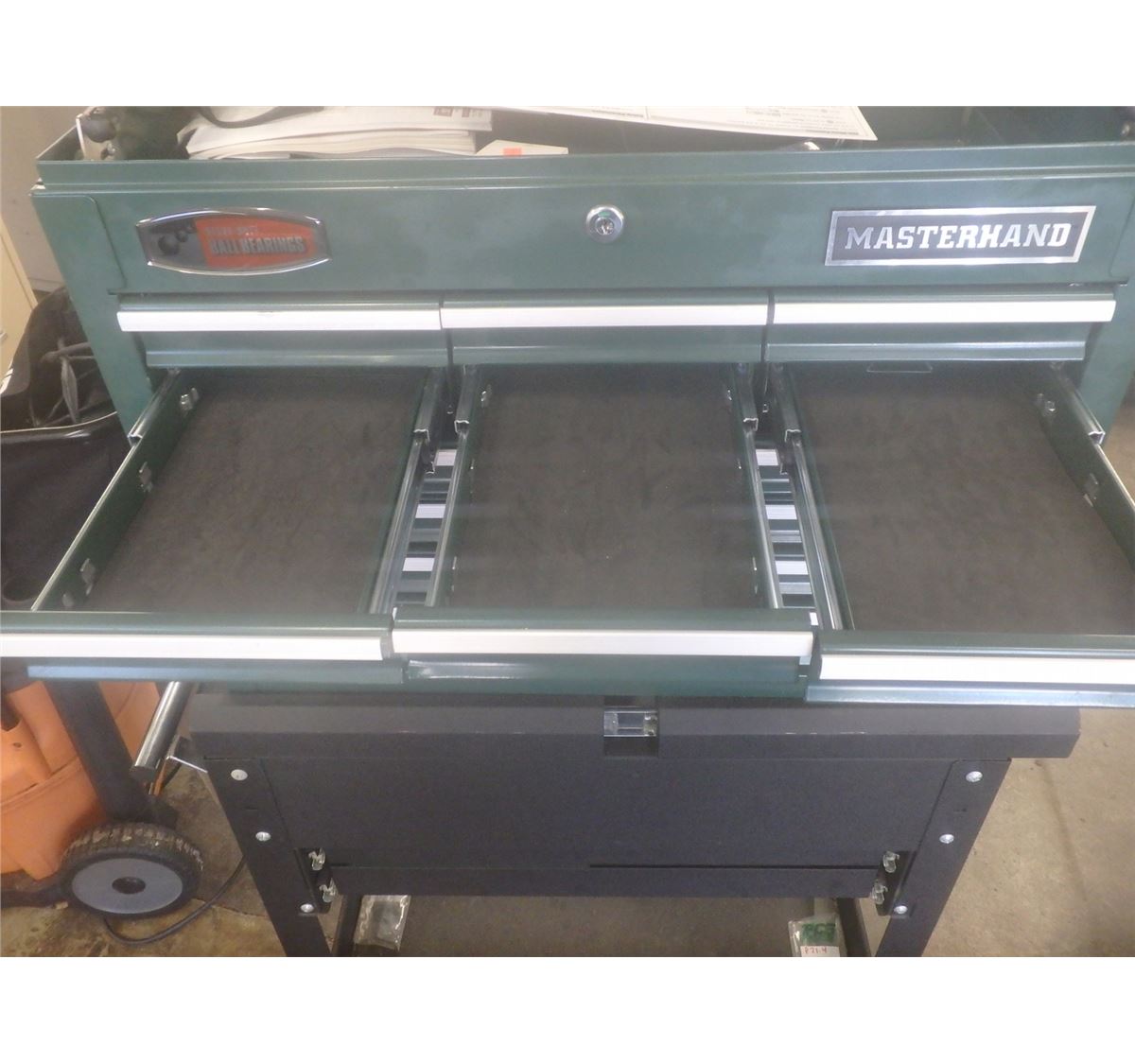 Masterhand tool box Clearance