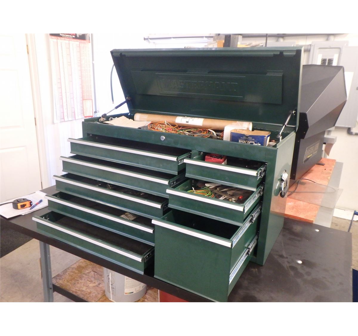 Master Hand 9 Drawer Tool Box