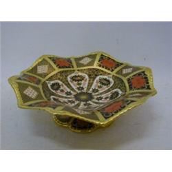 A ROYAL CROWN DERBY IMARI FOOTED DISH, pattern 1128, XXXVIII, wavy rim, diameter 30cm  £300-500...