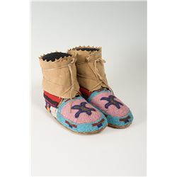 Eastern Indian Beaded Woman's Moccasins, 9 ½" long