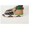 Image 4 : Cheyenne Beaded Man's Moccasins, 10" long