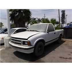 95 Chevrolet S-10 2 Dr STD Standard Cab LB - T - DRIVE MC TP