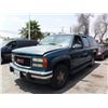 Image 1 : 94 GMC Suburban 4 Dr  4WD SUV - ST - DRIVE MC TP