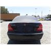Image 5 : 01 Mercedes-Benz C-Class 4dr Sedan - T - NR