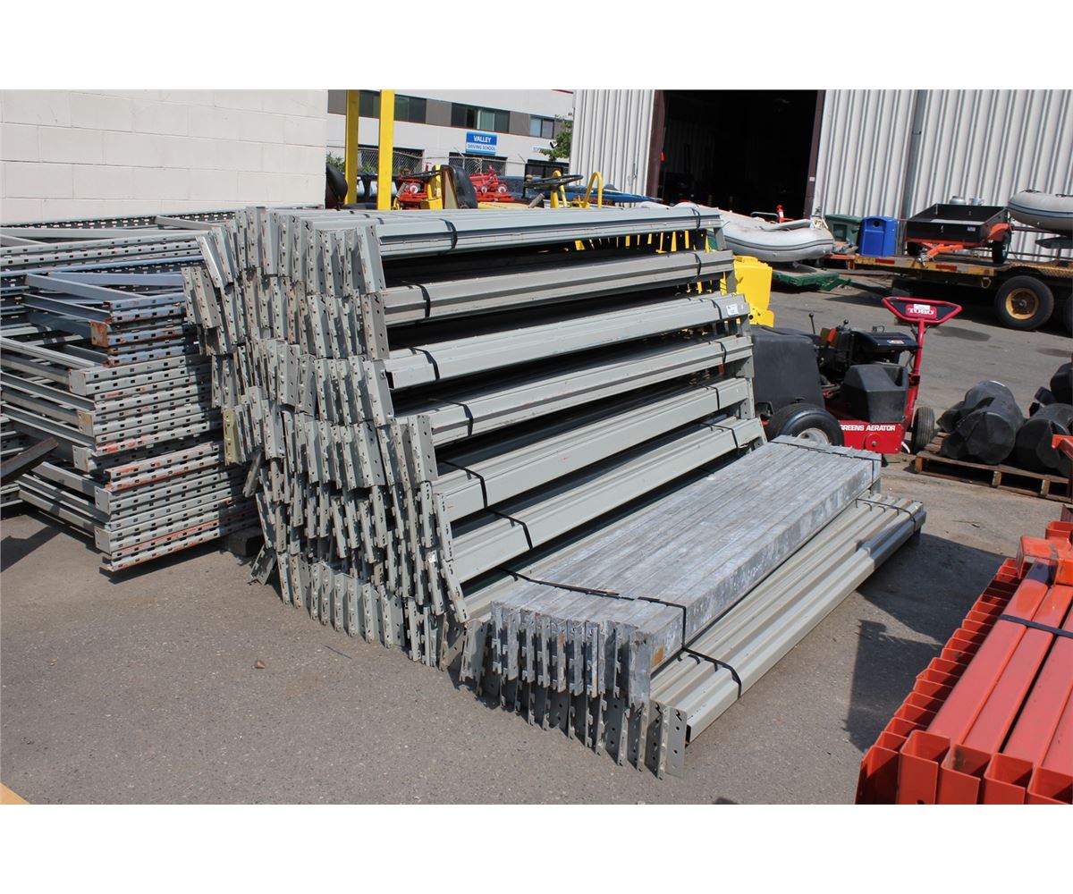 ASSORTED GREY PALLET RACKING UPRIGHTS WITH GREY CROSSBARS