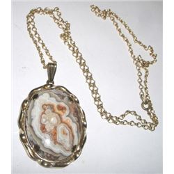 Very Unique Necklace With Stone Pendant