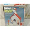 Image 2 : SNOOPY SNO- CONE MACHINE