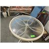 Image 2 : ROUND PLASTIC & METAL PATIO TABLE