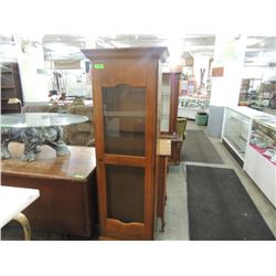 TRADITIONAL GUN CABINET