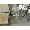 Image 1 : 3 TIER ROUND GOLDTONE & GLASS PLANT STAND