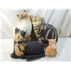 Image 2 : LOT 4 STUFFED CAT PILLOWS