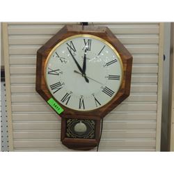 TRADITIONAL WALL CLOCK