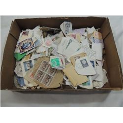 BOX LOT MISC LOOSE POSTAGE STAMPS