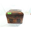 Image 1 : WOODEN DECORATIVE BOX