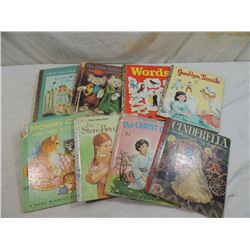 LOT 8 VINTAGE CHILDRENS BOOKS