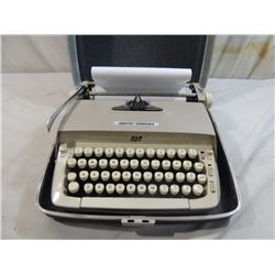 SMITH-CORONA SCM TYPEWRITER