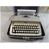 Image 2 : SMITH-CORONA SCM TYPEWRITER