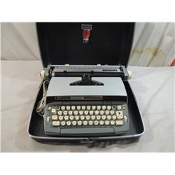 SMITH-CORONA CORONET AUTOMATIC 12 TYPEWRITER