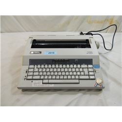 SMITH-CORONA XD-6500 SPELL RIGHT II TYPEWRITER