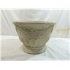 Image 2 : DECORATIVE STONE PLANTER
